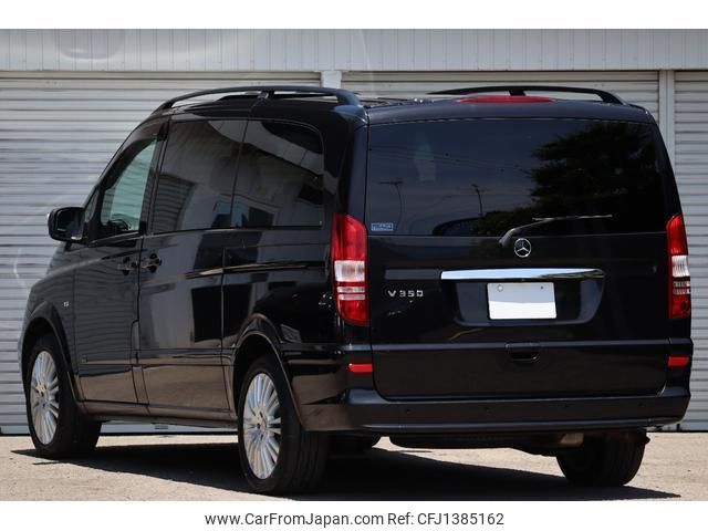 mercedes-benz v-class 2014 quick_quick_639350A_WDF63981323839679 image 2