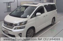 toyota vellfire 2014 CFJ1694069