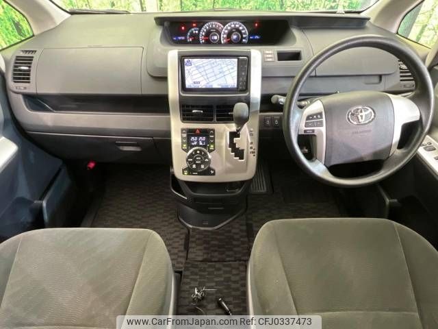 toyota noah 2011 -TOYOTA--Noah DBA-ZRR70G--ZRR70-0405724---TOYOTA--Noah DBA-ZRR70G--ZRR70-0405724- image 2