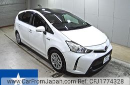 toyota prius-α 2015 CFJ1774328