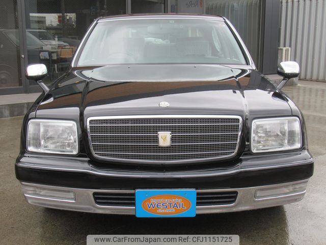toyota century 1998 3f7d67aca48dfb0aa2d2d16f0a492a51 image 2