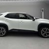 toyota yaris-cross 2023 CFJ1865016 image 13
