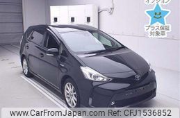 toyota prius-α 2019 CFJ1536852