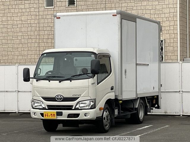 toyota dyna-truck 2017 -TOYOTA--Dyna TPG-XZU605--XZU605-0018796---TOYOTA--Dyna TPG-XZU605--XZU605-0018796- image 1