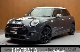 mini mini-others 2016 -BMW--BMW Mini DBA-XS20--WMWXS720402E44520---BMW--BMW Mini DBA-XS20--WMWXS720402E44520-