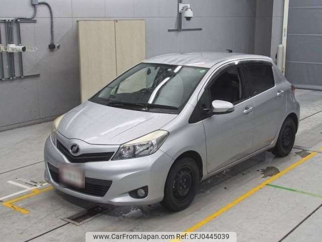 toyota vitz 2014 -TOYOTA--Vitz DBA-KSP130--KSP130-2104933---TOYOTA--Vitz DBA-KSP130--KSP130-2104933- image 1