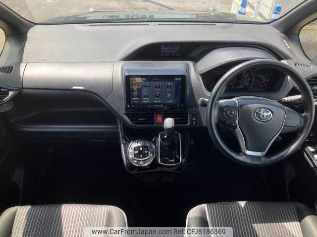 toyota voxy 2018 -TOYOTA--Voxy DBA-ZRR80W--ZRR80-0384831---TOYOTA--Voxy DBA-ZRR80W--ZRR80-0384831- image 2