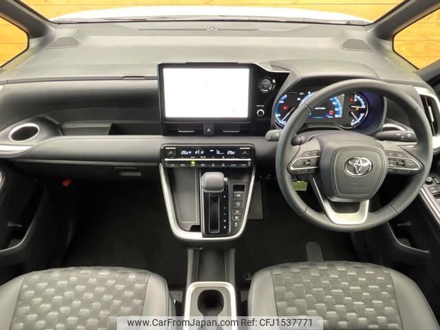 toyota voxy 2025 CFJ1537771 image 2