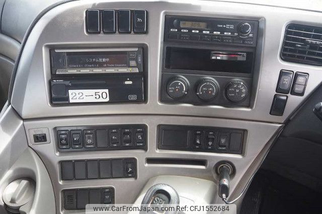 nissan diesel-ud-quon 2013 CFJ1552684 image 2