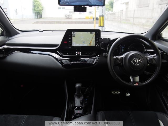 toyota c-hr 2020 -TOYOTA--C-HR 6AA-ZYX11--ZYX11-2012601---TOYOTA--C-HR 6AA-ZYX11--ZYX11-2012601- image 2