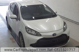 toyota aqua 2024 CFJ1521717