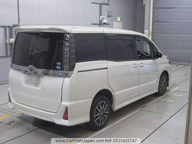 toyota voxy 2017 CFJ1632747 image 2