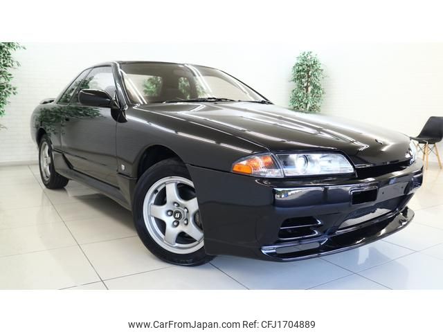 nissan skyline 1990 CFJ1704889 image 1