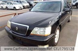 toyota crown-majesta 2002 CFJ1795128