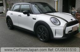 mini mini-others 2024 quick_quick_3BA-XU15MW_WMW32DK0102U76366