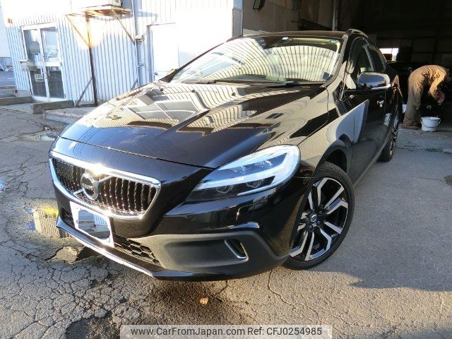 volvo v40 2017 -VOLVO 【名変中 】--Volvo V40 MB420XC--130589---VOLVO 【名変中 】--Volvo V40 MB420XC--130589- image 1