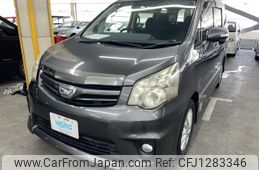 toyota noah 2013 AF-ZRR70-0556445