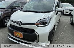 toyota sienta 2022 CFJ1675974