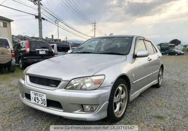 Toyota altezza 2002