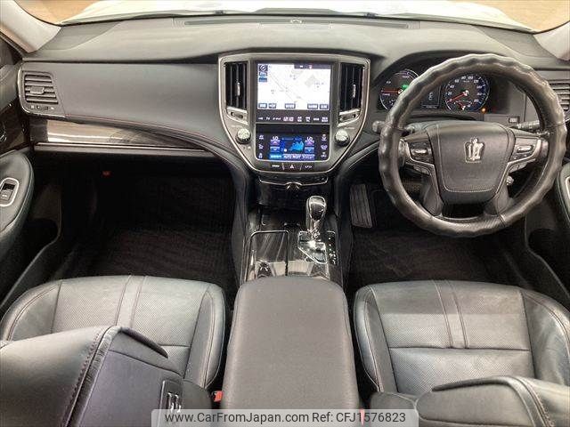 toyota crown 2016 CFJ1576823 image 2
