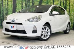 toyota aqua 2012 CFJ1665285
