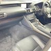 lexus is 2015 CFJ1767175 image 10