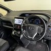 toyota voxy 2018 222 image 21