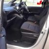 toyota voxy 2017 CFJ1682324 image 7