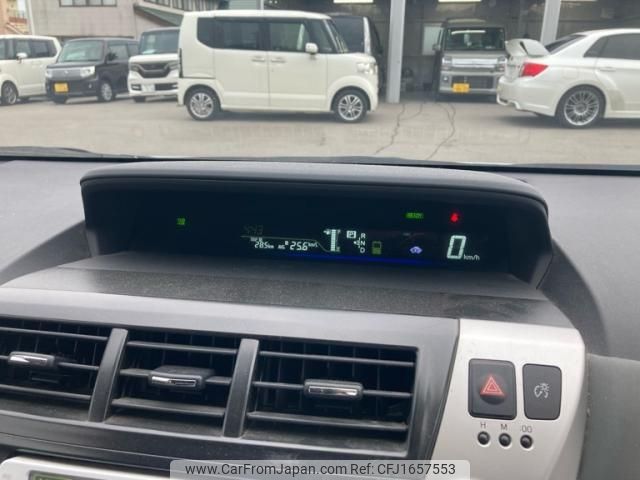 toyota prius-α 2011 CFJ1657553 image 2