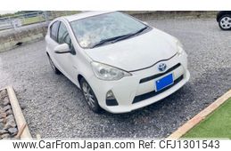 toyota aqua 2013 -TOYOTA--AQUA DAA-NHP10--NHP10-6212503---TOYOTA--AQUA DAA-NHP10--NHP10-6212503-