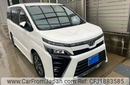 toyota voxy 2018 CFJ1883585