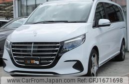 mercedes-benz v-class 2025 CFJ1671698