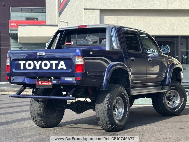 toyota hilux-sports-pick-up 1999 GOO_NET_EXCHANGE_0510716A30250211W001 image 2