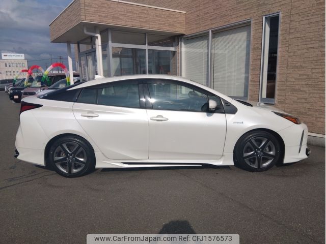 toyota prius 2020 CFJ1576573 image 2