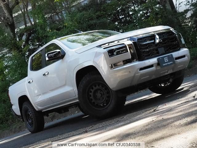 mitsubishi triton 2024 CFJ0340538 image 1