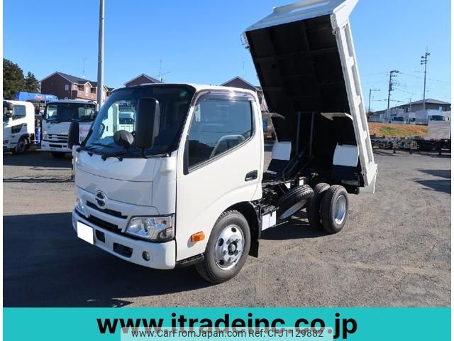 hino dutro 2024 GOO_NET_EXCHANGE_0404266A30250508W001 image 1