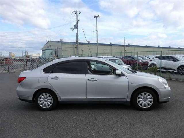 Nissan bluebird sylphy 2010