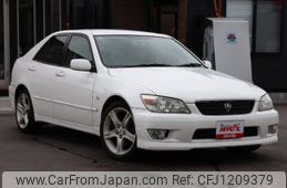 toyota altezza 2001 CFJ1209379