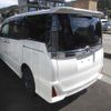 toyota voxy 2016 CFJ1836699 image 2