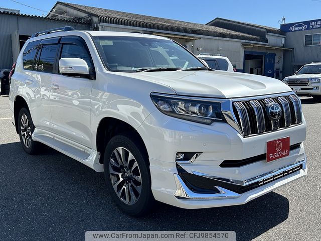 toyota land-cruiser-prado 2022 24432104 image 2