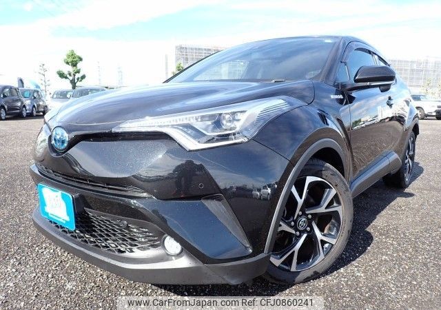 toyota c-hr 2017 N2024100257F-21 image 1