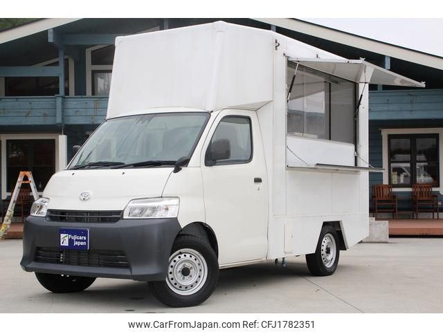 toyota townace-truck 2021 CFJ1782351 image 2