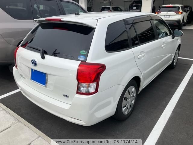 toyota corolla-fielder 2013 -TOYOTA--Corolla Fielder DAA-NKE165G--NKE165-7033139---TOYOTA--Corolla Fielder DAA-NKE165G--NKE165-7033139- image 2