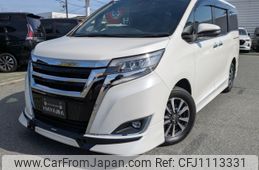 toyota esquire 2018 CARSENSOR_JP_AU6317842812