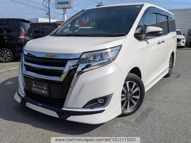 toyota esquire 2018 CARSENSOR_JP_AU6317842812 image 1