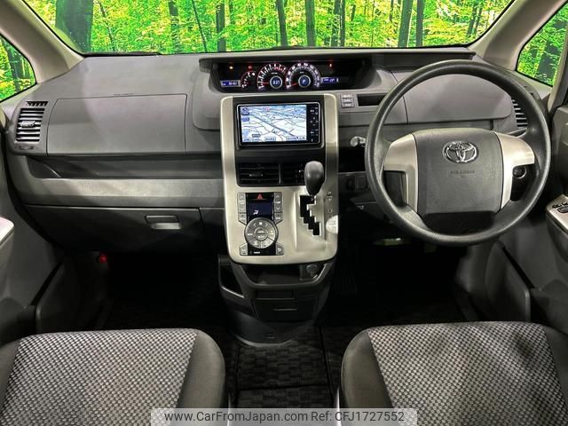 toyota noah 2009 CFJ1727552 image 2