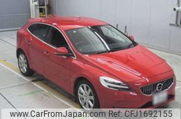 volvo v40 2016 CFJ1692155