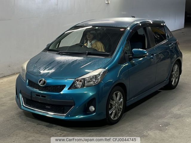 toyota vitz 2013 -TOYOTA--Vitz NCP131-2017808---TOYOTA--Vitz NCP131-2017808- image 1