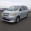 toyota noah 2007 NIKYO_JW98420 image 3