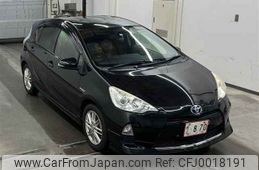 toyota aqua 2013 -TOYOTA--AQUA NHP10-6173809---TOYOTA--AQUA NHP10-6173809-